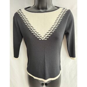 AK Collection Knit Sweater Top sz XS Black Cream 3/4 Sleeve Basics Closet Staple